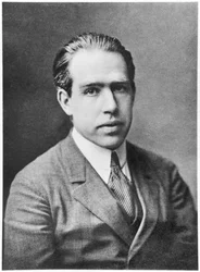 Niels Bohr (1885-1962), v. 1922